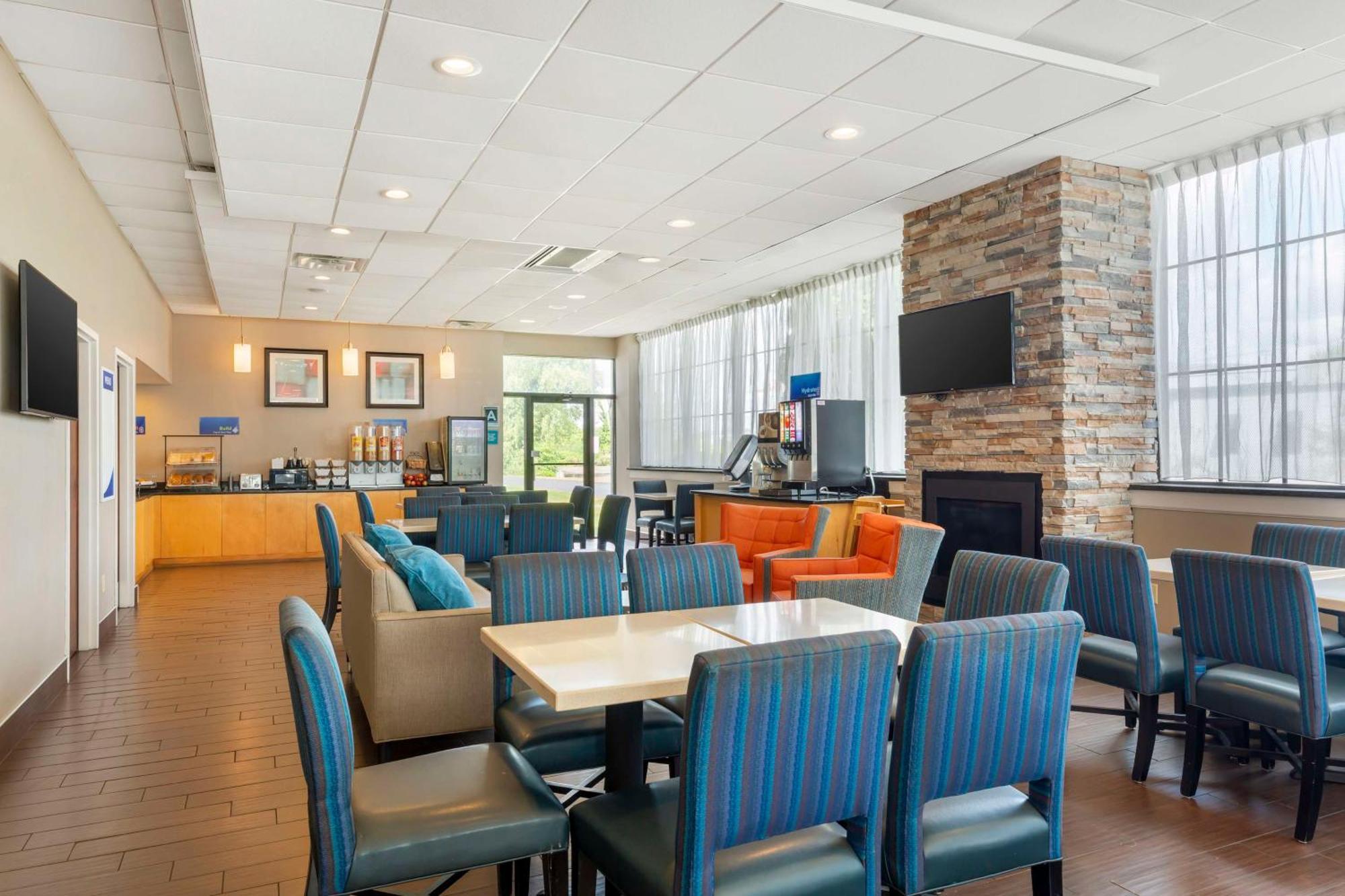 Best Western Hartford Hotel&Suites Exterior foto