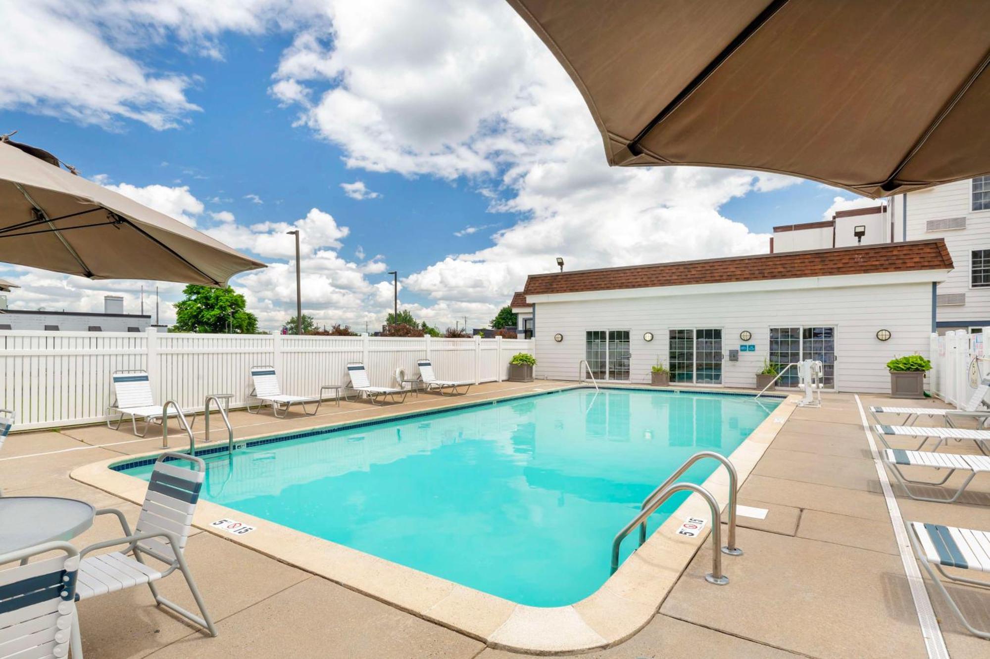 Best Western Hartford Hotel&Suites Exterior foto